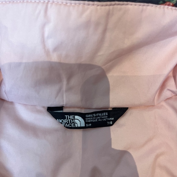 Northface Snow suit - coat & snowpants - Picture 4 of 9